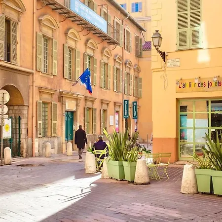 Appartement Proche Du Cours Saleya Et De La Plage, Dans Le Vieux Nice, Spacieux Et Climatise Nice